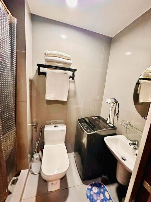 Classy Modern Haven 1br Air Makati Apartment